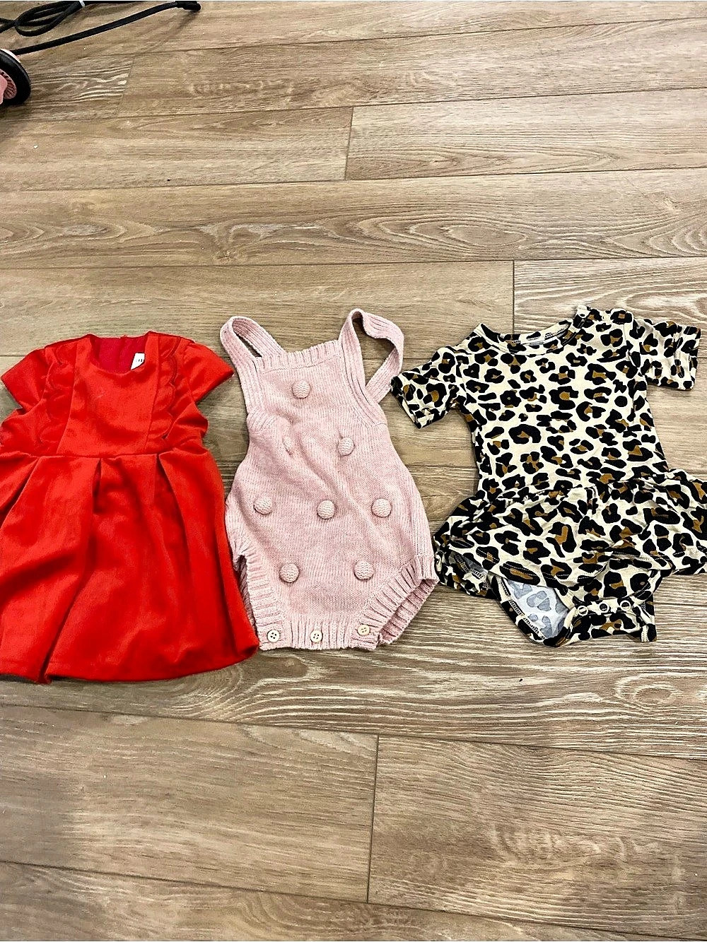 3 piece baby bundle posh peanut Baby 0-3M 3-Piece Outfit Set Like New